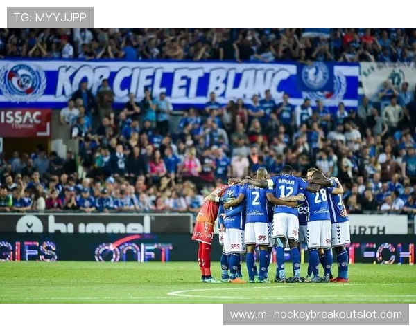 里斯本3-0阿马多拉，葡超主场五连胜零封